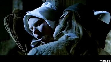 Scarlett Johansson sexy in Girl with a Pearl Earring (2003)