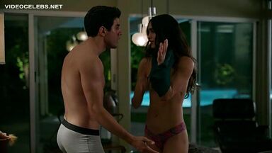 Melissa Barrera nude in Vida (2019)