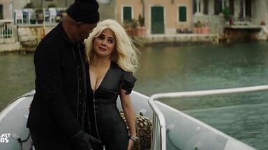 Salma Hayek sexy in The Hitman's Wife's Bodyguard (2021)