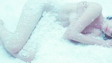 Eva Green sexy in White Bird in a Blizzard (2014)