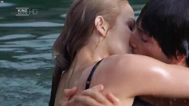 Jennifer Lopez sexy in Angel Eyes (2001)