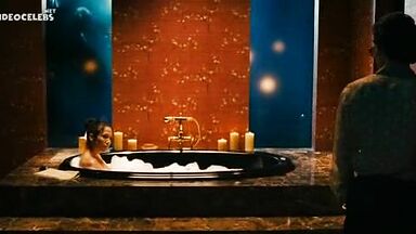 Jennifer Lopez sexy in El Cantante (2006)