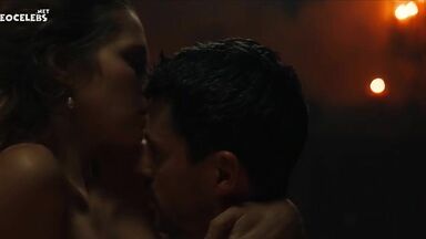 Teresa Palmer nude in A Discovery of Witches (2021)