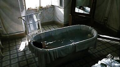 Monica Bellucci nude in Briganti