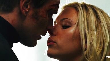 Scarlett Johansson sexy in The Island (2005)