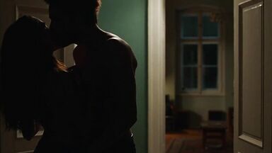 Teresa Palmer nude in Berlin Syndrome (2017)