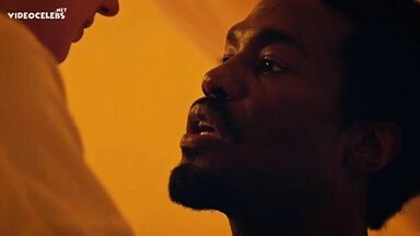 Hot kisses between a black guy and Dakota