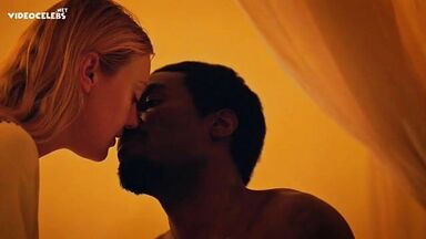 Hot kisses between a black guy and Dakota