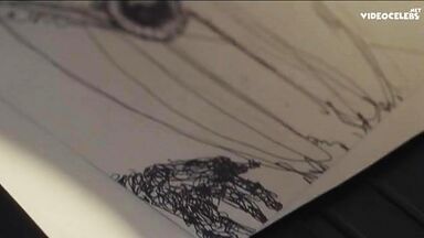 Hunter Schafer starts his morning with kisses