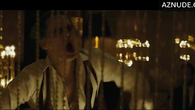 Margot in the arms of a black man