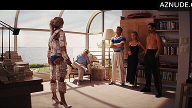 Margot make sex on a pile of money