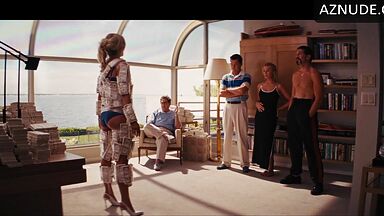 Margot make sex on a pile of money