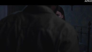 Wild kisses between Margot Robbie and a black man