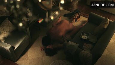 Sex on the floor with bare ass