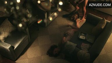 Sex on the floor with bare ass