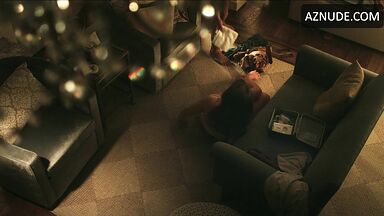 Sex on the floor with bare ass