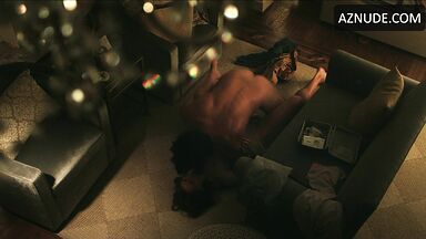 Sex on the floor with bare ass