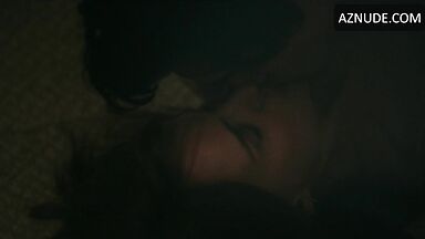 Sex on the floor with bare ass