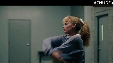 Margot the ice artist