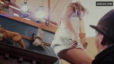 Margot shows us her left tits