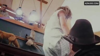 Margot shows us her left tits