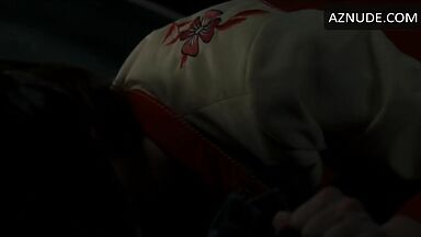 Backseat foreplay with Anne Hathaway