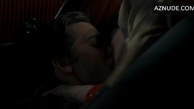 Backseat foreplay with Anne Hathaway