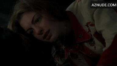 Backseat foreplay with Anne Hathaway