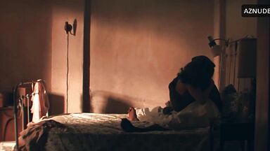 Natalie Portman rides a black cock