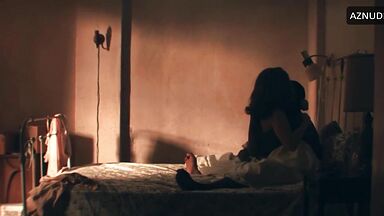 Natalie Portman rides a black cock