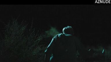 Margot Robbie caught swimming in the lake