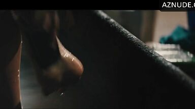 Shower with Margot Robbie