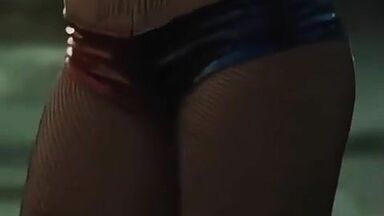 Margot Robbie gets dressed