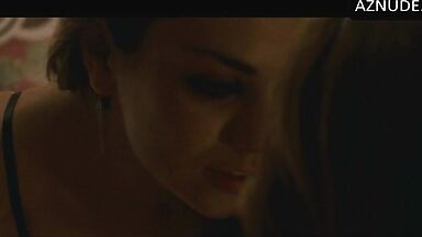 Moaning oral sex performed by Mila Kunis