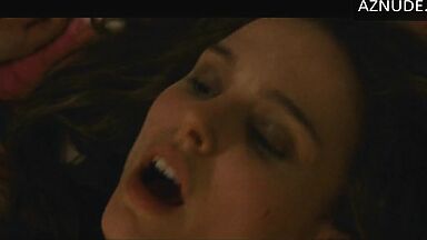 Moaning oral sex performed by Mila Kunis