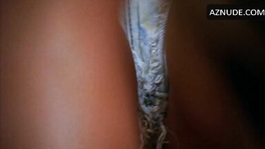 Bijou Phillips shows us her pussy for a few seconds