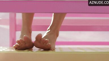 Margot Robbie and her perfect legs