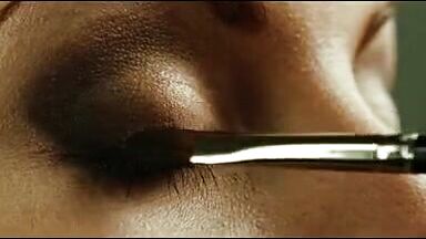 Blonde who has no escape