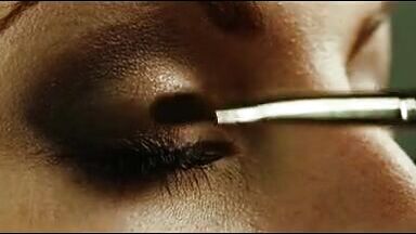 Blonde who has no escape