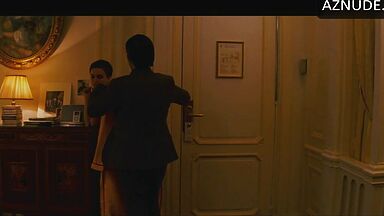 Anne Hathaway naked in a hotel room