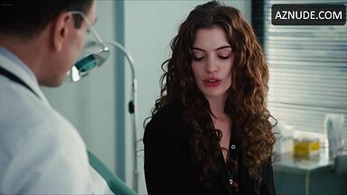 Orgasming Anne Hathaway