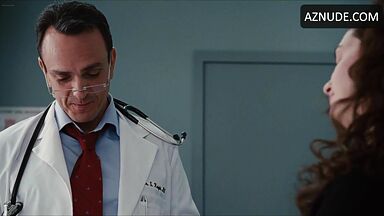 Orgasming Anne Hathaway