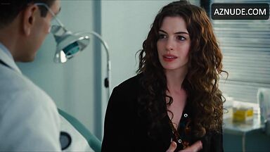 Orgasming Anne Hathaway