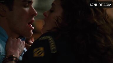 Orgasming Anne Hathaway