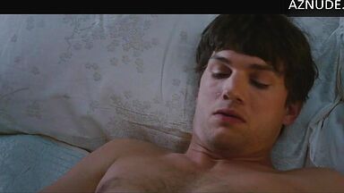 Natalie Portman sex scene