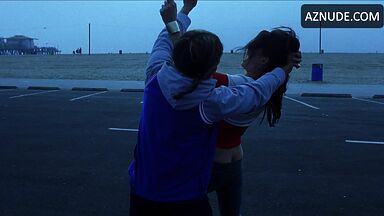 Anne Hathaway fighting