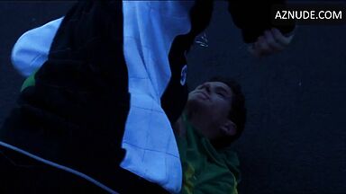 Anne Hathaway fighting