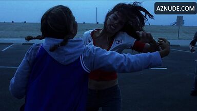 Anne Hathaway fighting