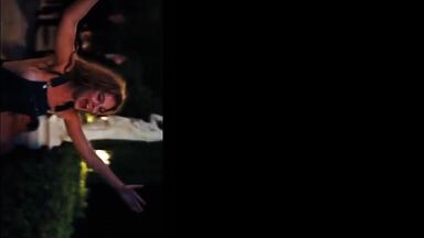 Margot Robbie sexy in Babylon