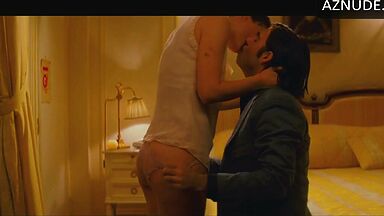 Kissing in hotel room